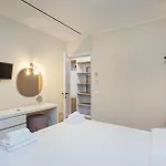 Stayeasy Costanza - Quiet Flat